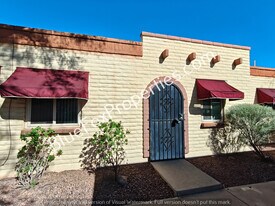 2718 W Jennie Ln in Tucson, AZ - Building Photo