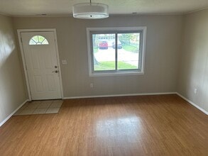 1607 Stone St in Springdale, AR - Building Photo - Building Photo