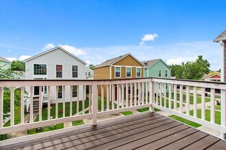 228 Trestle Tree in San Marcos, TX - Building Photo - Building Photo