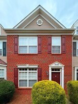 9548 Inglenook Ln in Huntersville, NC - Building Photo
