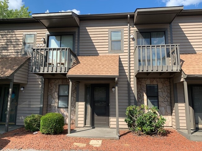 property at 300 Vista Cir