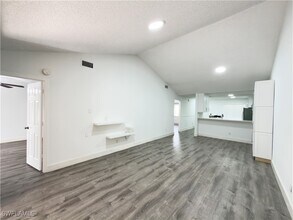 3451 County Barn Rd in Naples, FL - Building Photo - Building Photo