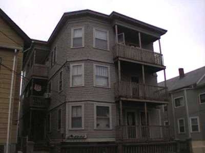 176 Magill St in Pawtucket, RI - Building Photo