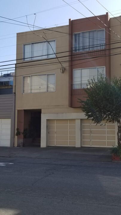 1907 Greenwich St, Unit 4 in San Francisco, CA - Foto de edificio