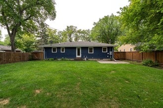 1012 Letnes Dr in Grand Forks, ND - Building Photo - Building Photo