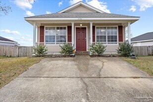 1186 Brownfield Rd in Bellview, FL - Building Photo