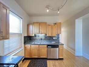 3428 W Lyndale St in Chicago, IL - Building Photo - Building Photo