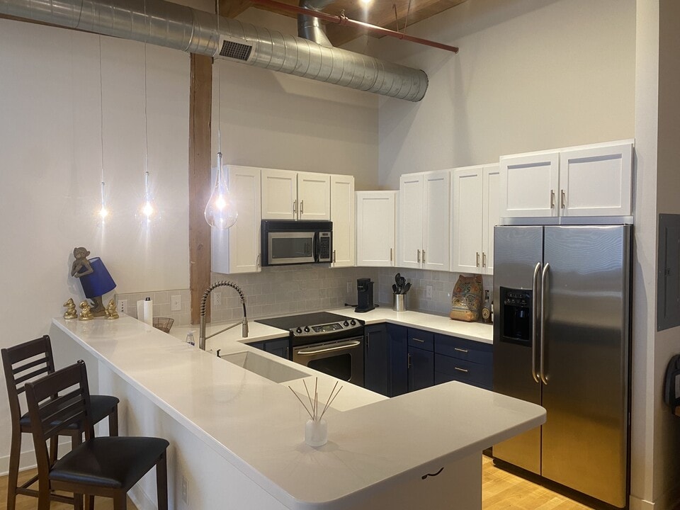 533 Columbia Ave in Holland, MI - Building Photo