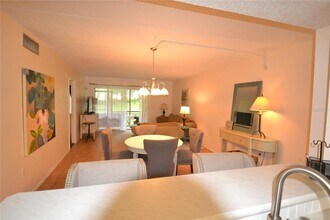 123 Cypress Ct in Oldsmar, FL - Building Photo - Building Photo