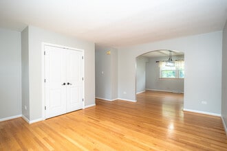 238 N Yale Ave in Arlington Heights, IL - Building Photo - Building Photo