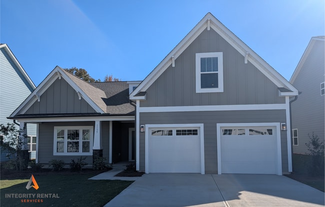 property at 1135 Links Crossing Dr