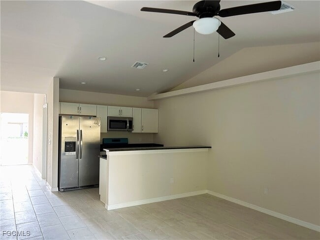 1223 SW 16th Terrace in Cape Coral, FL - Building Photo - Building Photo