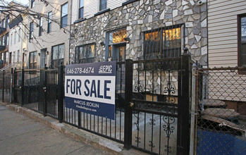 60 Himrod St in Brooklyn, NY - Foto de edificio - Building Photo