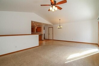 655 Cork Xing in Cottage Grove, WI - Building Photo - Building Photo