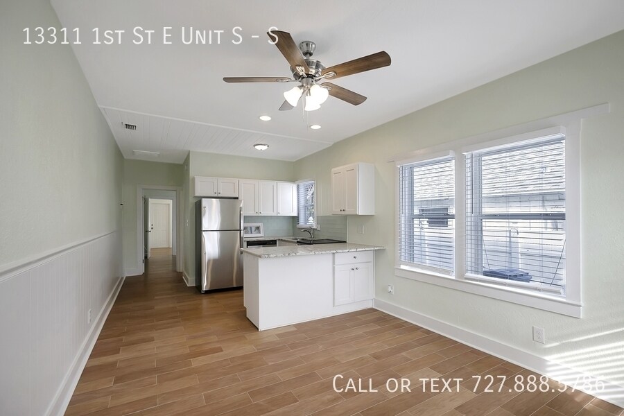 13311 1st St E-Unit -S in Madeira Beach, FL - Building Photo