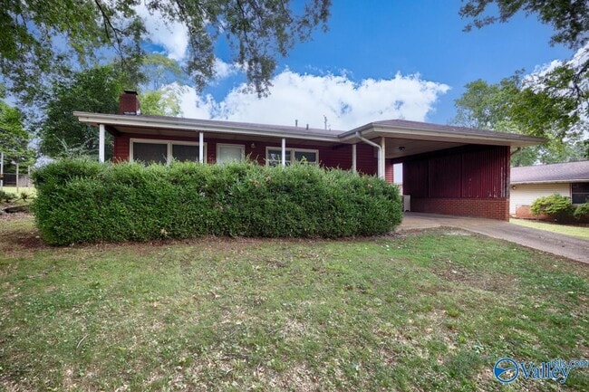 4210 Toftoy Dr SW in Huntsville, AL - Building Photo - Building Photo