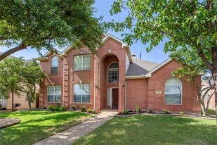 4541 Hawkhurst Dr in Plano, TX - Building Photo