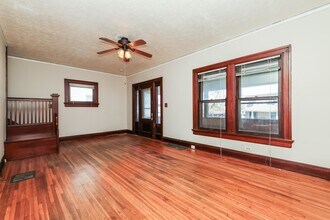 920 E Stewart St in Dayton, OH - Building Photo - Building Photo