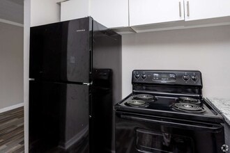 Eastland Hills Apartments in Lexington, KY - Building Photo - Building Photo