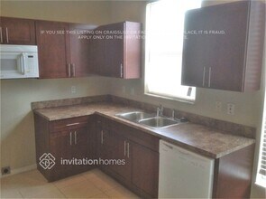 5000 Northern Lights Dr in Greenacres, FL - Building Photo - Building Photo