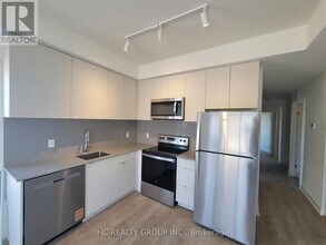 16 Melbourne Ave in St Catharines, ON - Building Photo - Building Photo