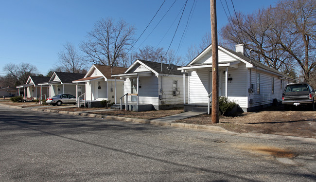 126 S 7th St in Smithfield, NC - Building Photo - Building Photo