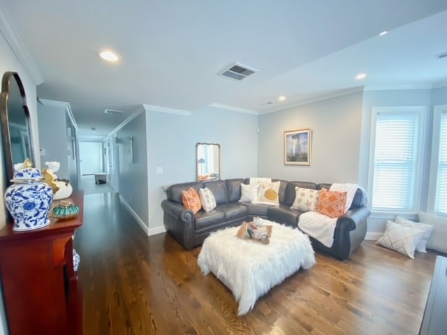 50 Crescent St in Wakefield, MA - Building Photo
