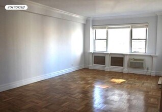 301 E 66th St in New York, NY - Building Photo - Building Photo
