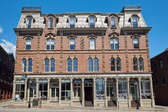 121 Middle St in Portland, ME - Foto de edificio - Building Photo