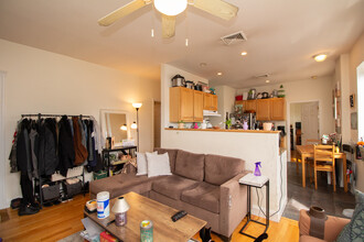 246 Market St, Unit 4 in Boston, MA - Building Photo - Building Photo