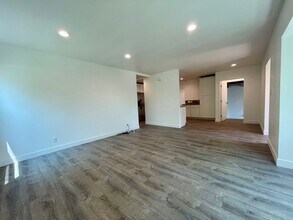 5960 Amarillo Ave in La Mesa, CA - Building Photo - Building Photo
