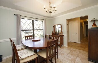 812 St Pierre Cove in Niceville, FL - Building Photo - Building Photo