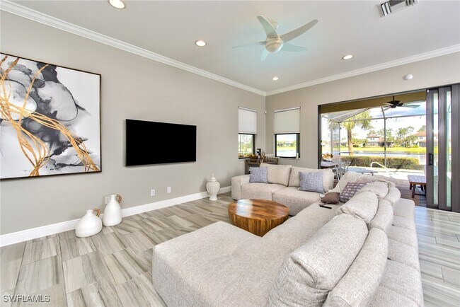 property at 4725 Formosa Dr