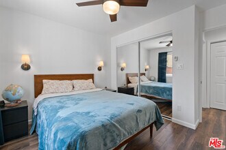 2319 Vineyard Ave in Los Angeles, CA - Building Photo - Building Photo