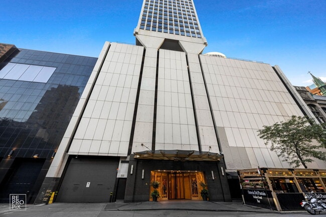 property at 111 E Chestnut St