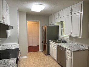 3170 Douglas Ln in Kennesaw, GA - Building Photo - Building Photo