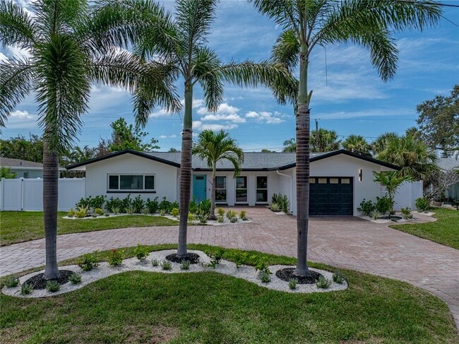property at 6709 Cardinal Dr S