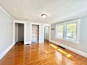 7 Griggs Pl, Unit 1 in Boston, MA - Building Photo - Building Photo