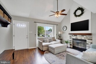 780 Blossom Hill Ln in Dallastown, PA - Building Photo - Building Photo