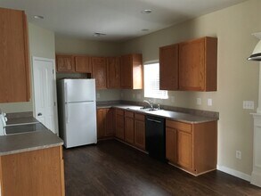 16511 Falconry Way in Charlotte, NC - Building Photo - Building Photo