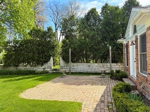 669 Mohegan St in Birmingham, MI - Foto de edificio - Building Photo