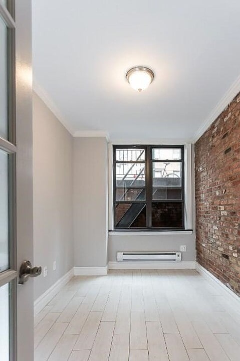 EAST 28 STREET in New York, NY - Building Photo