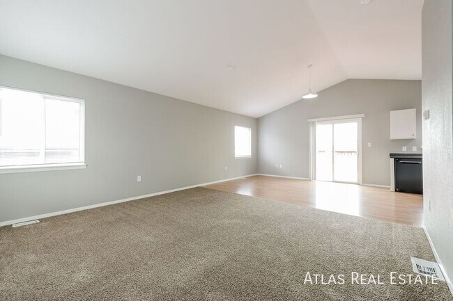 14525 E 47th Dr in Denver, CO - Building Photo - Building Photo