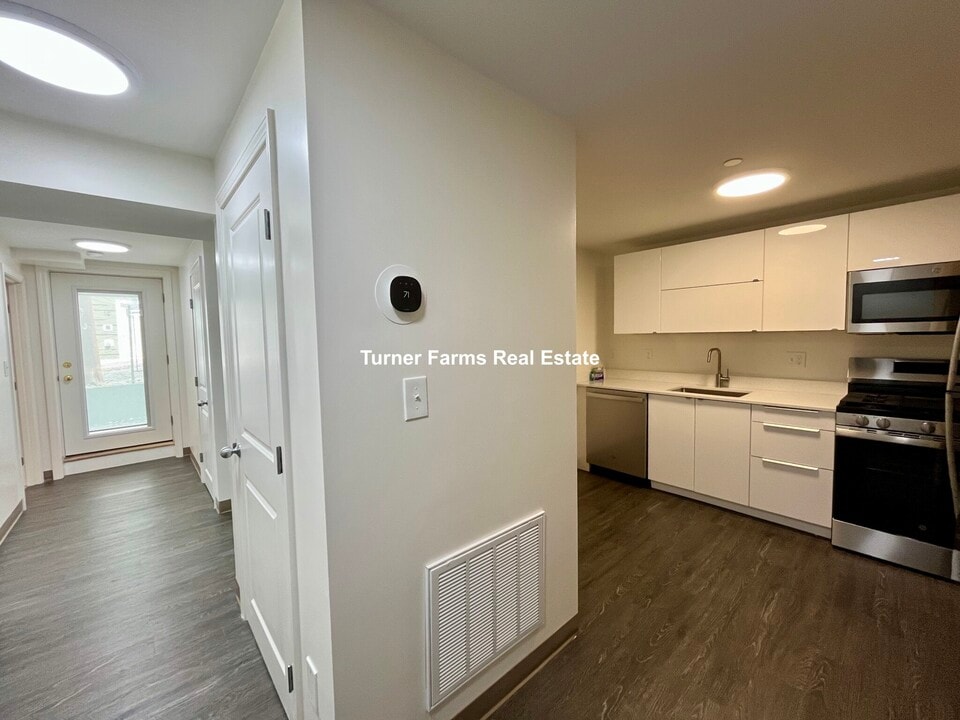 22 Darling St, Unit 11-12 in Boston, MA - Building Photo