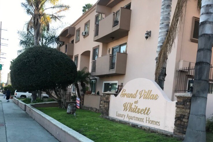 6041 Whitsett Ave in Los Angeles, CA - Foto de edificio