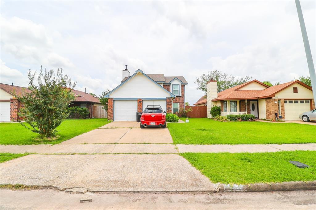 11630 Highland Meadow Dr in Houston, TX - Building Photo