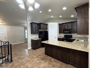 2103 925 W in Pleasant View, UT - Building Photo - Building Photo