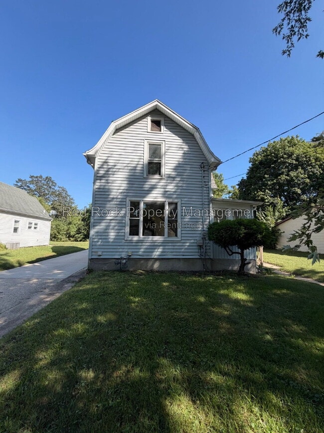 property at 1311 W Jackson St
