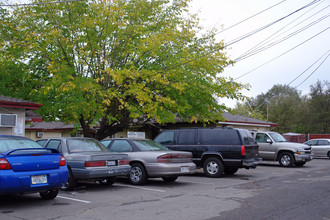 3115 Crandall Ave in Sacramento, CA - Foto de edificio - Building Photo