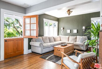 736 Marco Pl in Los Angeles, CA - Building Photo - Building Photo